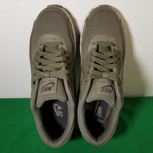 Nike Air Max 90 Neutral Olive Sequoia Men Size 9.5 Retro Streetwear - Picture 5 of 7